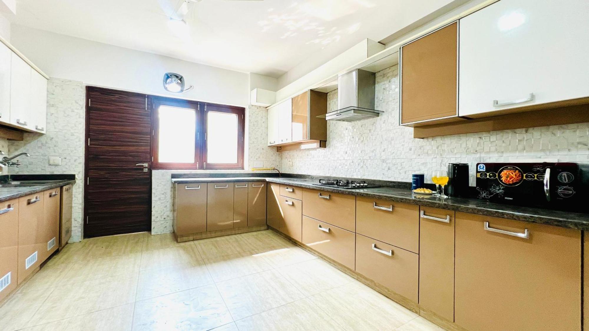 Olive Serviced Apartments - New Friends Colony Нью-Дели Экстерьер фото