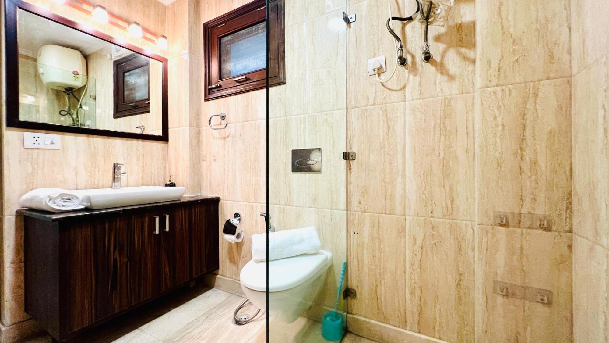 Olive Serviced Apartments - New Friends Colony Нью-Дели Номер фото